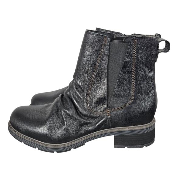 Clarks Hearth Rose Boots Womens 11 Black Leather Ankle Side Zip Ruched Lug Sole - Picture 3 of 11